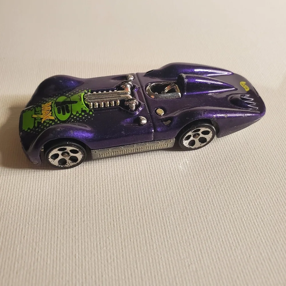 Vintage 1999- Turbolence Hot Wheel